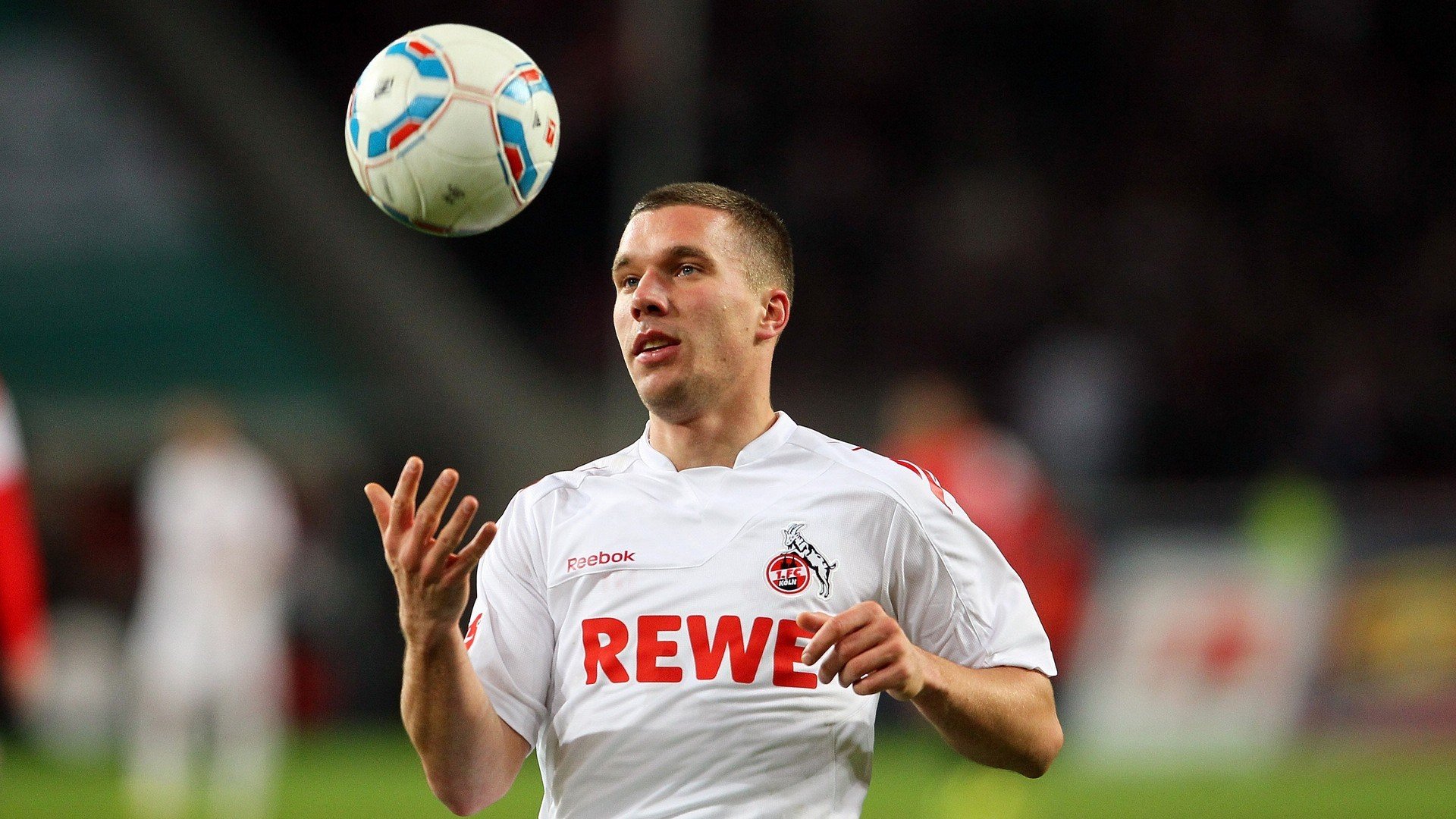 2米01悍将加盟新疆，成为球队第三外援，上季场均19+6抢眼，新疆外援米尔斯